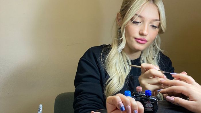 Protez Tırnak Kursu ile Tırnak Sanatında Uzmanlaşmanın Yolları